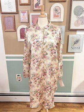 Vintage Barbizon Floral Satin Sleep Shirt Nightgown - Cream with Pink Roses
